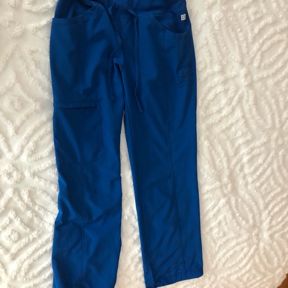 Cherokee Infiniti scrub pants - Picture 3 of 4